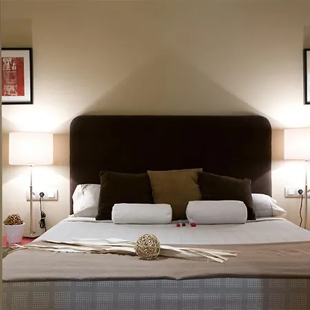 Apartments Barcelona & Home Deco Columbus Apartment